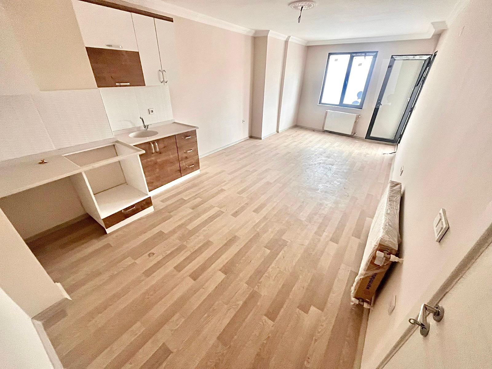 HOME AND CARDAN TUZCUMURATDA FIRSAT 3+1 SATILIK DAİRE