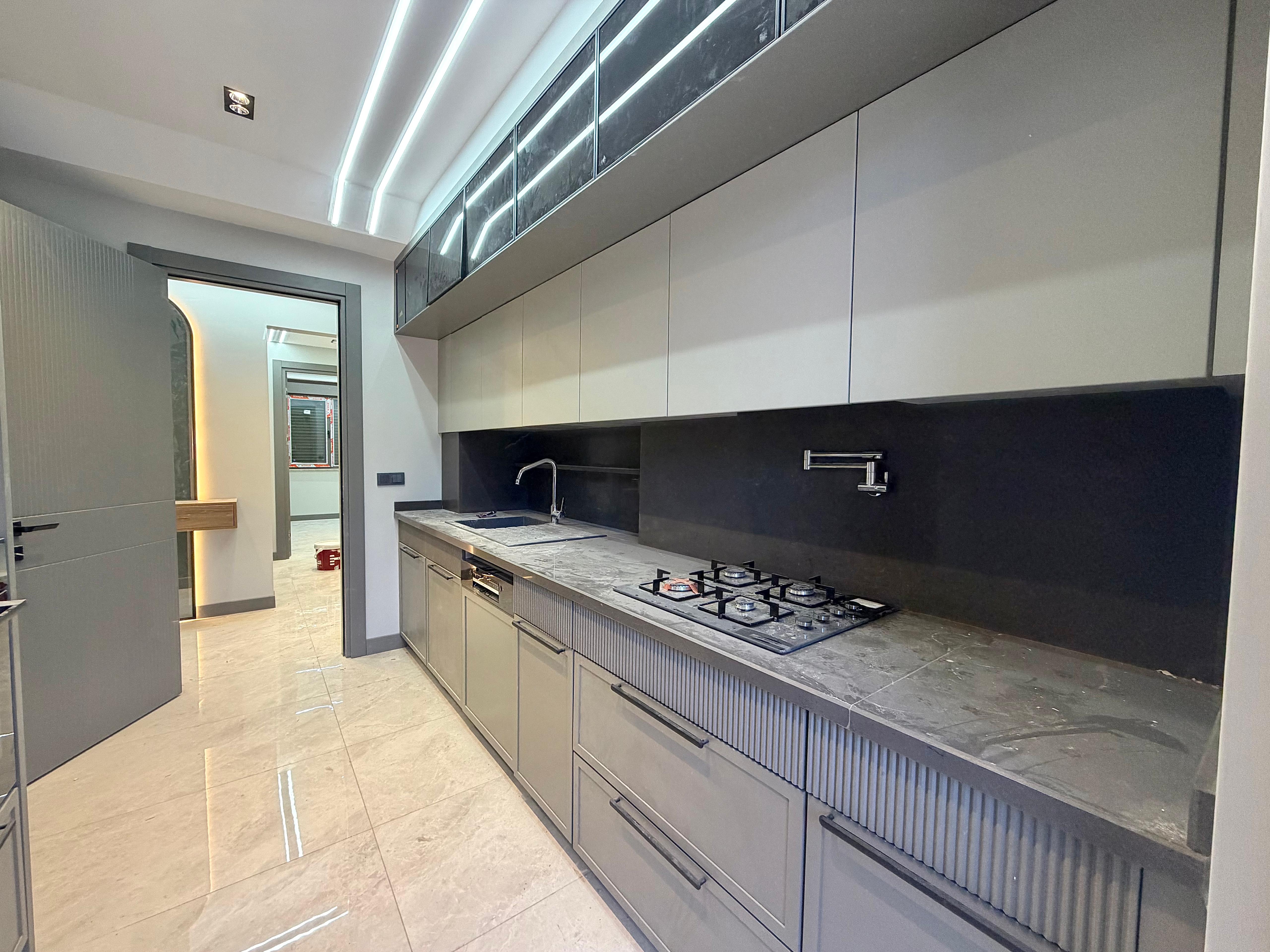 HOME AND CAR’DAN EDREMİT’DE ULTRA LÜKS 3+1 SIFIR DAİRE