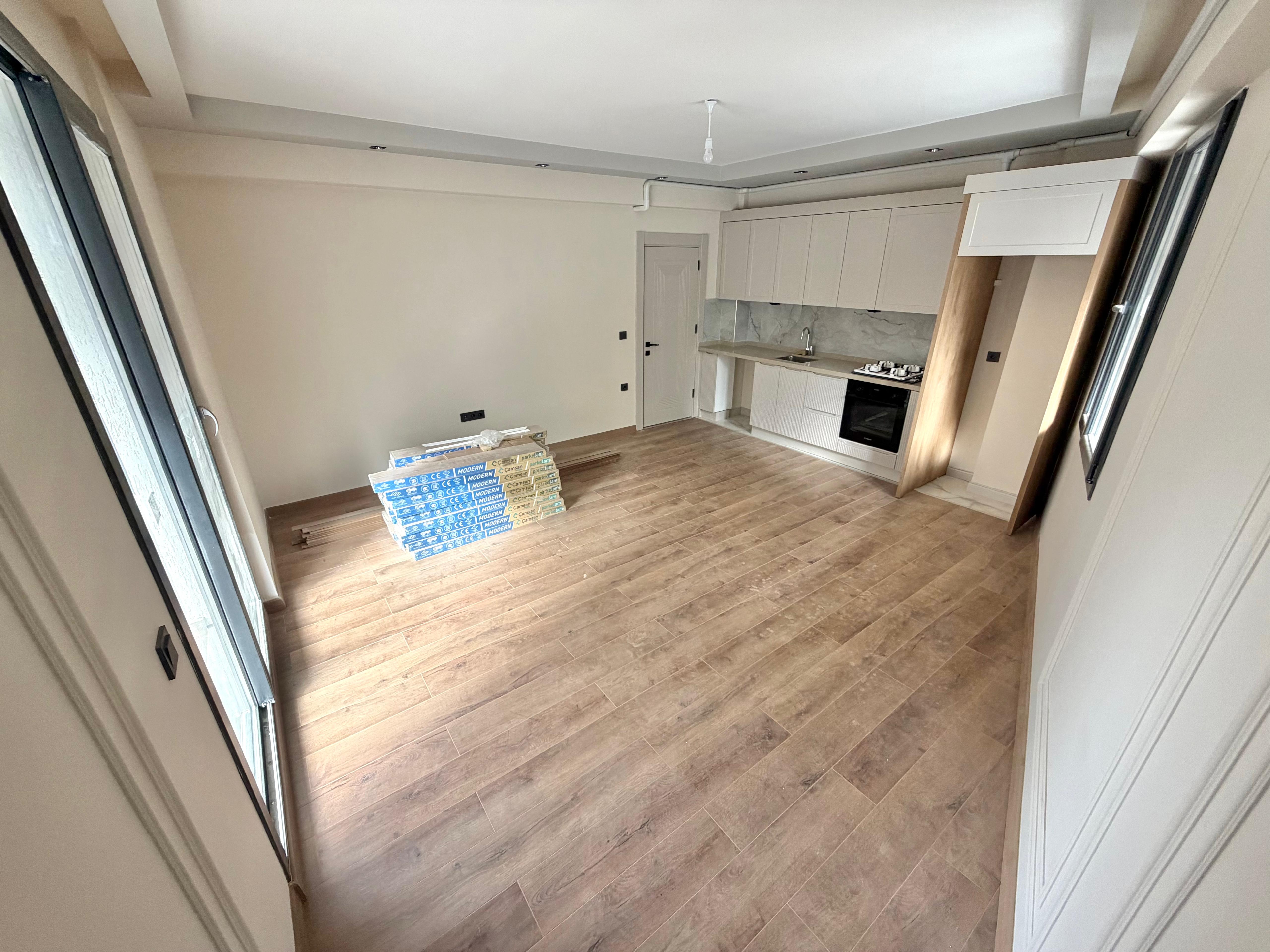 EDREMİT CENNETAYAĞIN'DA ARA KAT DOĞAGAZLI 2+1 SIFIR DAİRE!