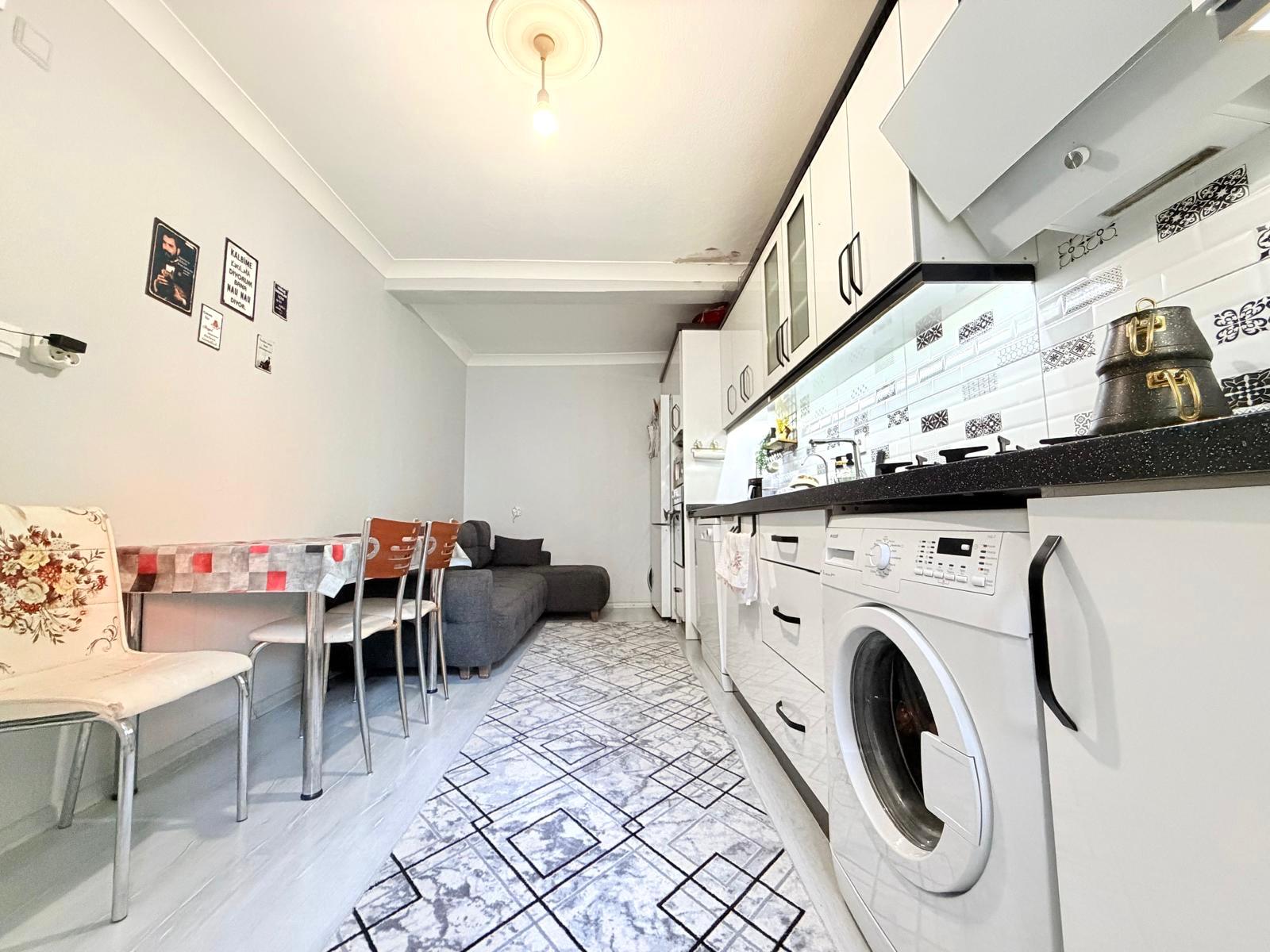 HOME AND CAR'DAN EDREMİT'DE ÖN CEPHE İÇİ FULL YAPILI 3+1 DAİRE - Görsel 2