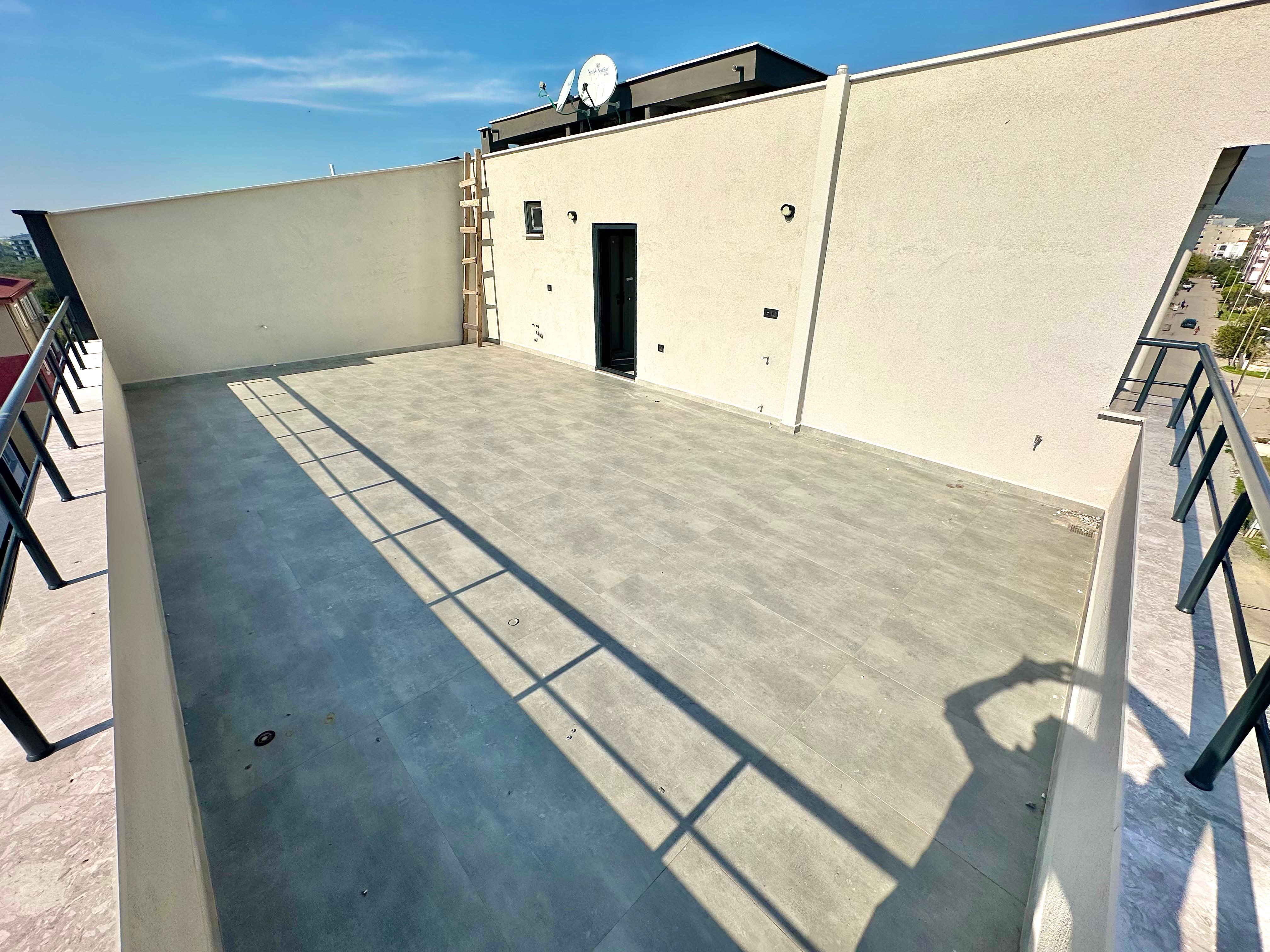 HOME AND CAR'DAN KADIKÖY'DE FIRSAT MANZARALI 3+1 SATILIK DUBLEKS - Görsel 2